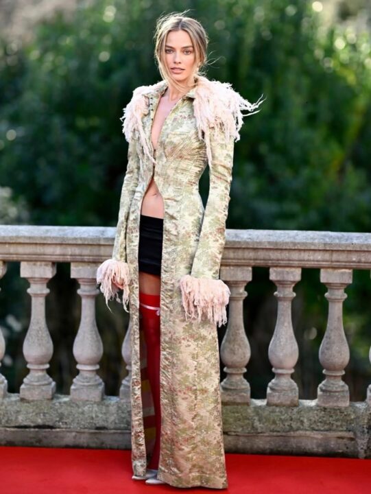 Μυθική εμφάνιση της Margot στην Ν. Υόρκη με vintage Galliano