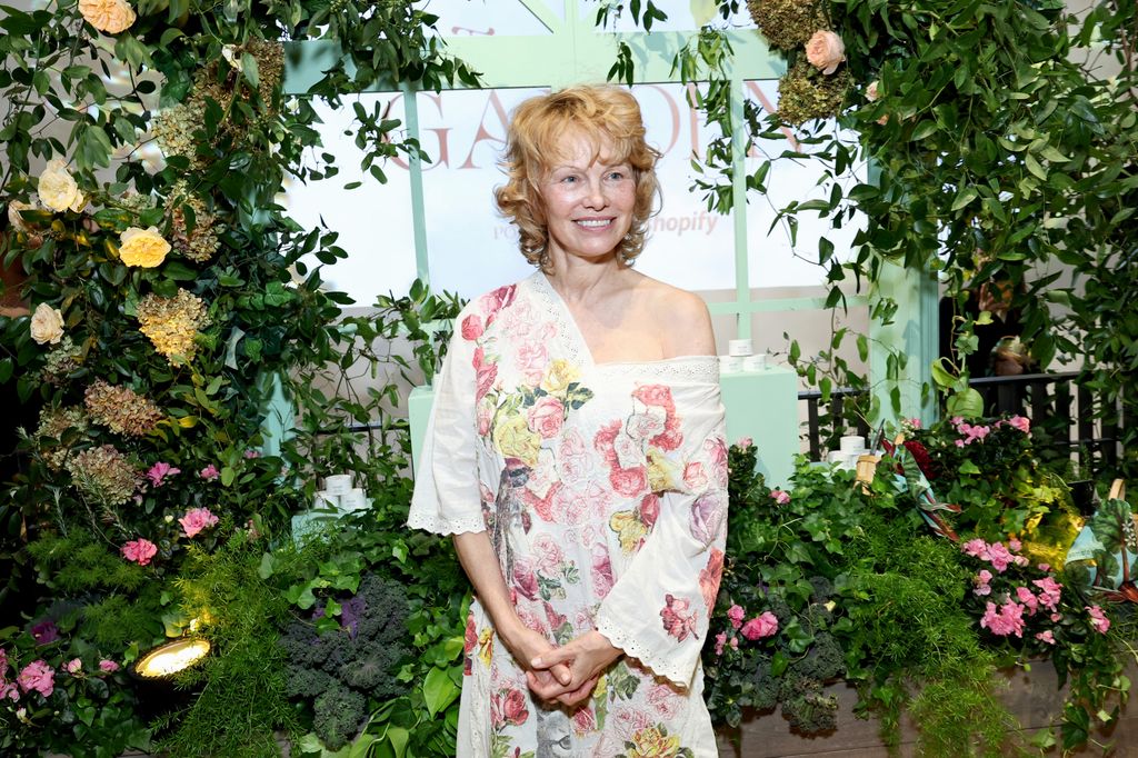 The actress has gone slightly darker than the strawberry blonde look she was sporting in October