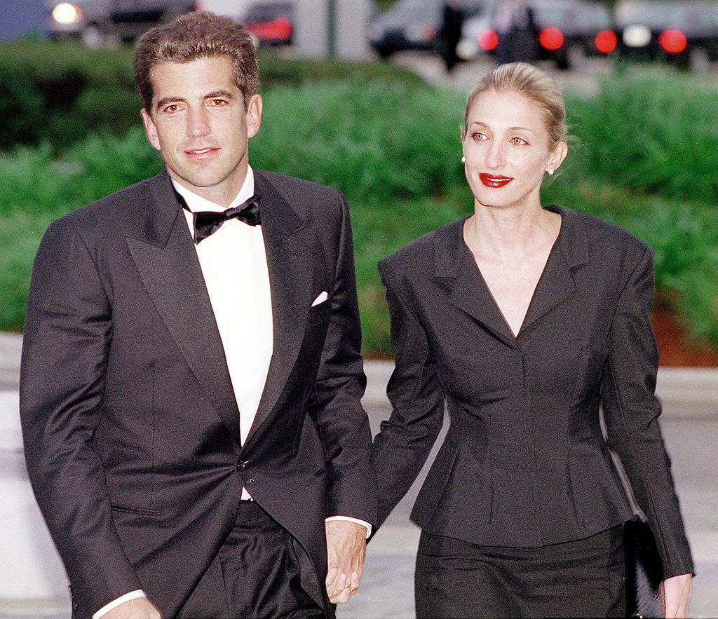 Carolyn's make-up was equally pared-back, centring on a sweep of mascara and bold red lipstick for evening.