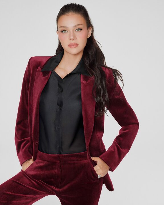  Νίκολα Πελτζ, ηθοποιό και κόρη του δισεκατομμυριούχου επενδυτή Nelson Peltz 