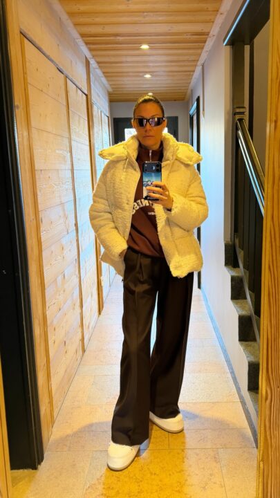 Τα teddy jacket και αξεσουάρ ήταν η τάση του χειμώνα