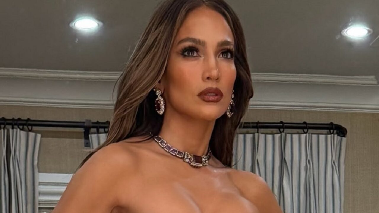 JLO