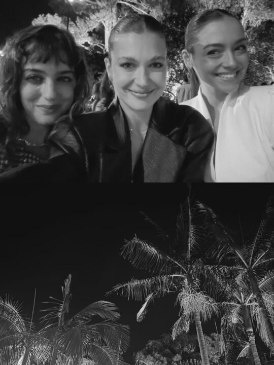 Η Κλέλια Ανδριολάτου με την η Κλέλια με την Οντέσα Σαζιόν, η οποία πρωταγωνιστεί στην οσκαρική ταινία Marty Supreme,