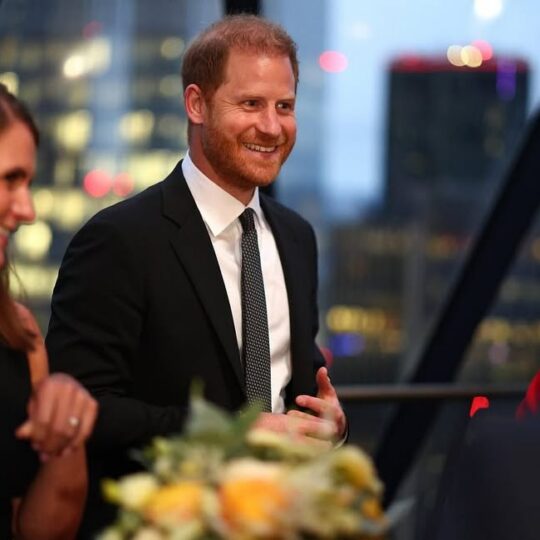 ο Δούκας του Σάσσεξ στηρίζει τον καλό του φίλο και αθλητή Σκοτ Μίναγκ,