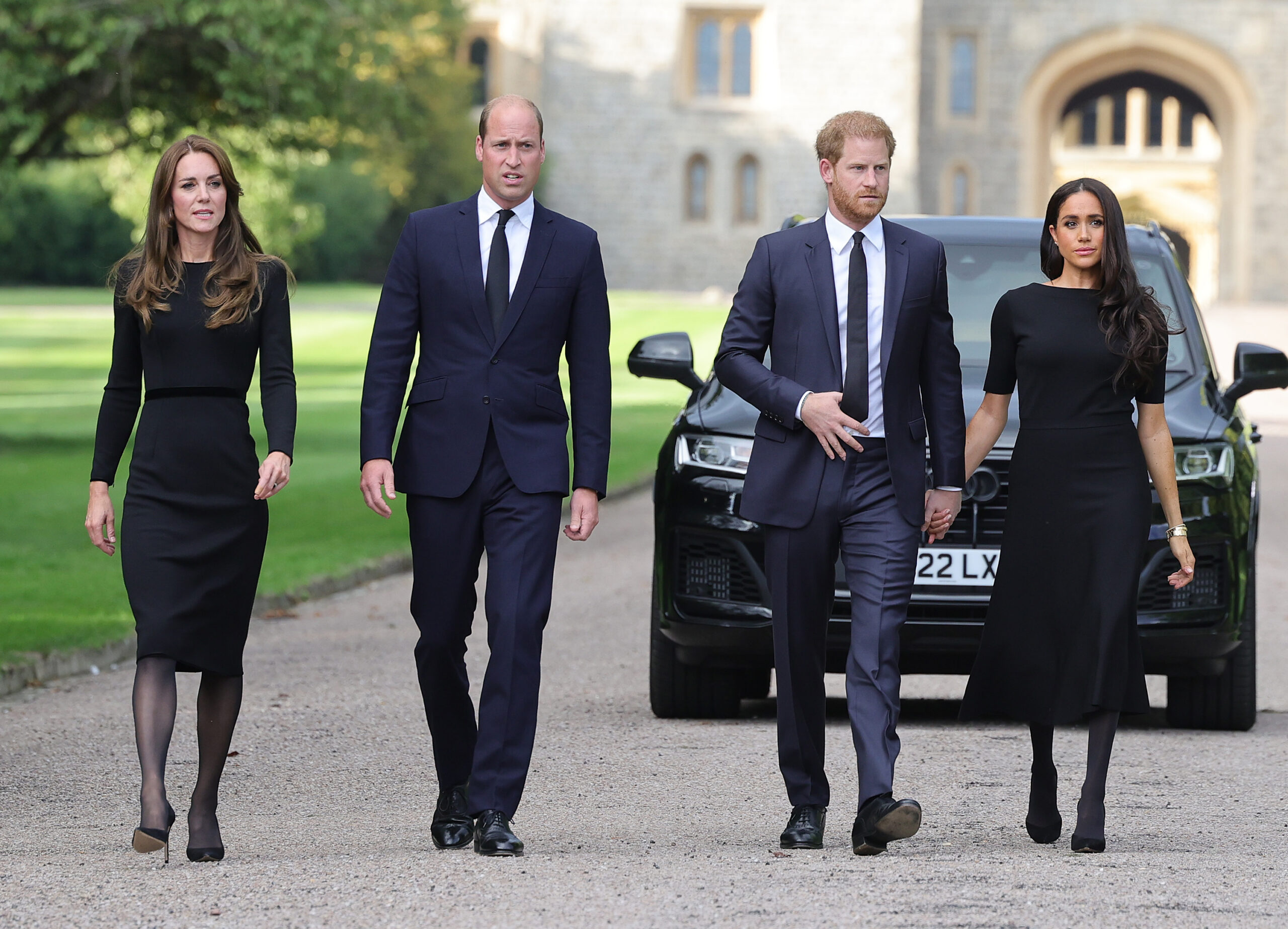 harry-william-kate-meghan-gettyimages-1422754058-scaled.jpg